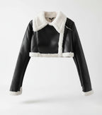 Chaqueta Corta con Cuello de Piel Sintética