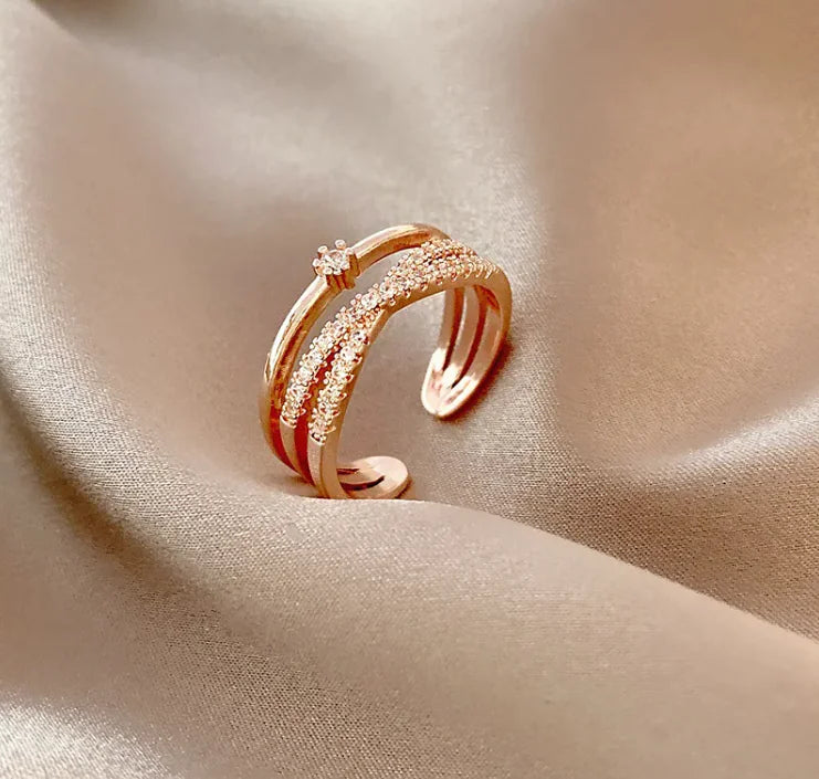 Anillo Elegancia Radiante