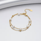 Pulsera Contemporánea de Cadena con Perlas